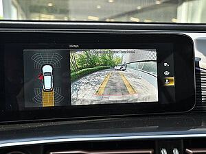 Mercedes-Benz EQC 400 4M 12 navigation