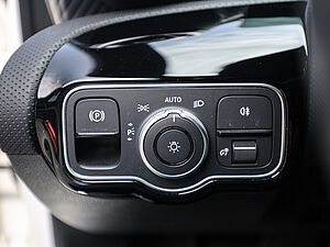 Mercedes-Benz A 180 Progressive Advanced 28 navigation