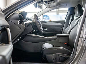 Peugeot 308 SW Allure BlueHDi 130 EAT8 18 navigation