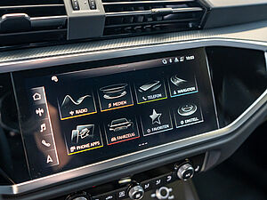 Audi Q3 S line 45 TFSI e S tronic 10 navigation