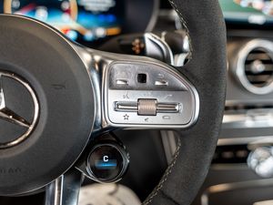 Mercedes-Benz C 63 AMG S Cabrio Final Edition Vmax Perf Dis 18 navigation