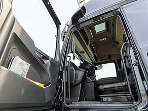 Mercedes-Benz Actros 1853 LS 4x2 F 13 6 navigation