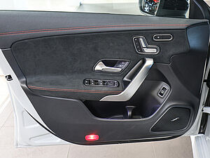 Mercedes-Benz CLA 200 SB d AMG Sport Premium Plus 30 navigation