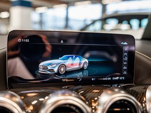 Mercedes-Benz AMG GT S Roadster Solarbeam Performance Keram 11 navigation
