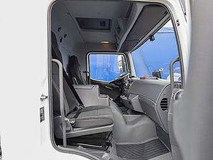 Mercedes-Benz Atego 1224 L Koffer 2 navigation