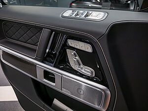 Mercedes-Benz G 63 AMG Grand Edition 28 navigation