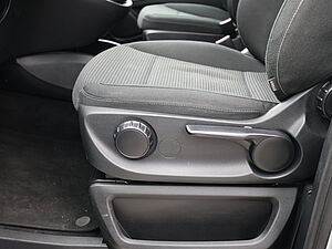 Mercedes-Benz V 220 d RISE 11 navigation