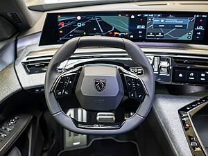 Peugeot 5008 GT HYBRID 136 e-DSC6 8 navigation