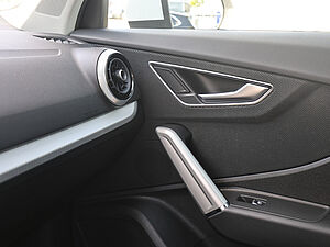 Audi Q2 S line 35 TFSI S tronic 18 navigation