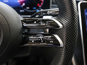Mercedes-Benz C 200 T AMG Sport Advanced Plus 18 navigation