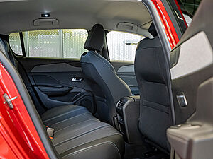 Peugeot 308 Allure BlueHDi 130 EAT8 4 navigation