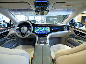 Mercedes-Benz EQS 580 4M AMG Line 6 navigation