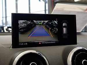 Audi Q2 35 TFSI S line 10 navigation