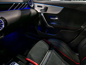 Mercedes-Benz CLA 35 AMG 4M Aero Performance 14 navigation