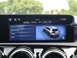 Mercedes-Benz A 180 Progressive Advanced 12 navigation
