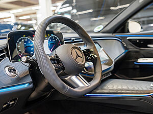 Mercedes-Benz E 220 d AMG Sport 19 navigation