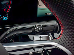 Mercedes-Benz GLA 180 Edition AMG Line 17 navigation