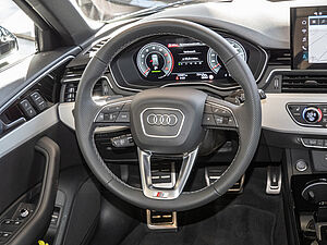 Audi A4 Avant 40 TFSI quattro S line 9 navigation