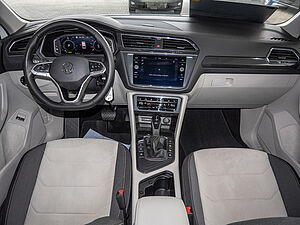 Volkswagen Tiguan 1.4 TSI eHybrid 9 navigation