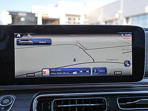 Mercedes-Benz V 300 d AVANTGARDE Extralang 10 navigation