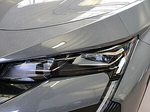 Peugeot 408 GT HYBRID 145 e-DSC6 62 navigation