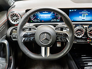 Mercedes-Benz CLA 250 e Coupé AMG Sport Edition 9 navigation