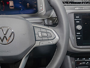 Volkswagen Tiguan Allspace Life 1,5 l TSI 110 kW 150 PS 6-Gang 16 navigation