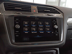 Volkswagen Tiguan Allspace Life 1,5 l TSI 110 kW 150 PS 6-Gang 20 navigation