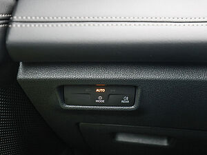Volkswagen Tiguan Life 1,5 l eTSI DSG 31 navigation