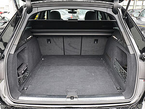 Audi A4 Avant S line 35 TFSI S tronic 33 navigation