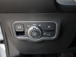 Mercedes-Benz GLB 250 4M Progressive 31 navigation