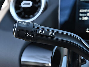 Mercedes-Benz GLA 180 Progressive 20 navigation