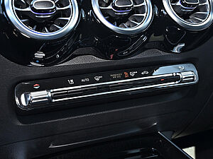 Mercedes-Benz GLB 200 GLB 200 11 navigation