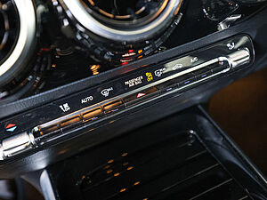 Mercedes-Benz B 200 d Progressive Advanced 14 navigation