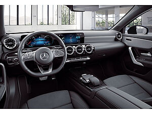 Mercedes-Benz A 250 e AMG Line 2 navigation
