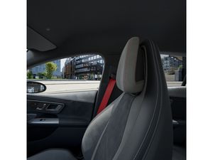 Mercedes-Benz EQE 43 AMG 4M NIGHT AHK BURMESTER LED 360° BT 17 navigation