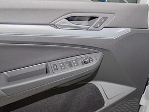 Volkswagen Golf VIII Variant Goal 2,0 l TDI DSG 28 navigation