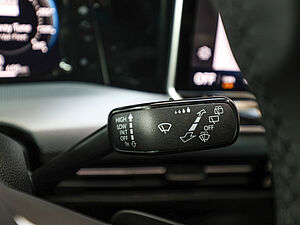 Volkswagen Golf VIII Goal 2,0 l TDI DSG 30 navigation