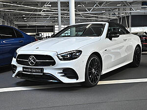 Mercedes-Benz E 300 d 4M Cabrio AMG Line 32 navigation