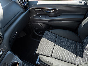 Mercedes-Benz Vito Mixto 14 navigation