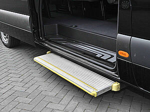 Mercedes-Benz Sprinter 317 CDI Tourer L3 32 navigation