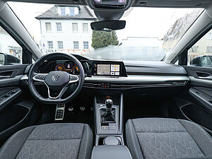 Volkswagen Golf VIII Move 1.5 TSI 9 navigation