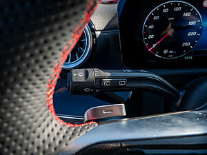 Mercedes-Benz A 180 AMG Line 16 navigation