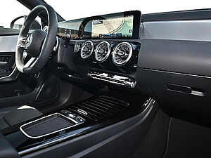 Mercedes-Benz CLA 250 e SB AMG Line 6 navigation