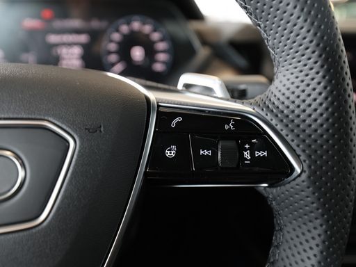 Audi e-tron RS GT Pano B&O HUD Matrix Kamera SHZ 29