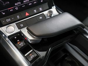 Audi e-tron 55 quattro advanced 17 navigation