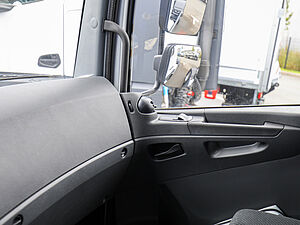 Mercedes-Benz Atego 1224 L Koffer 11 navigation
