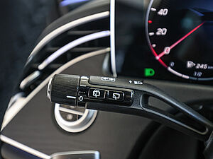 Mercedes-Benz E 300 de T AMG Sport Advanced 28 navigation