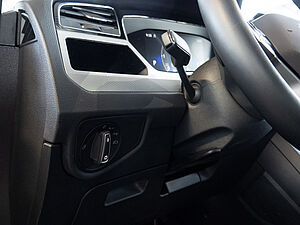 Volkswagen Touran Move 2,0 TDI DSG 31 navigation