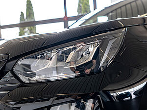 Peugeot 2008 Allure PureTech 100 28 navigation